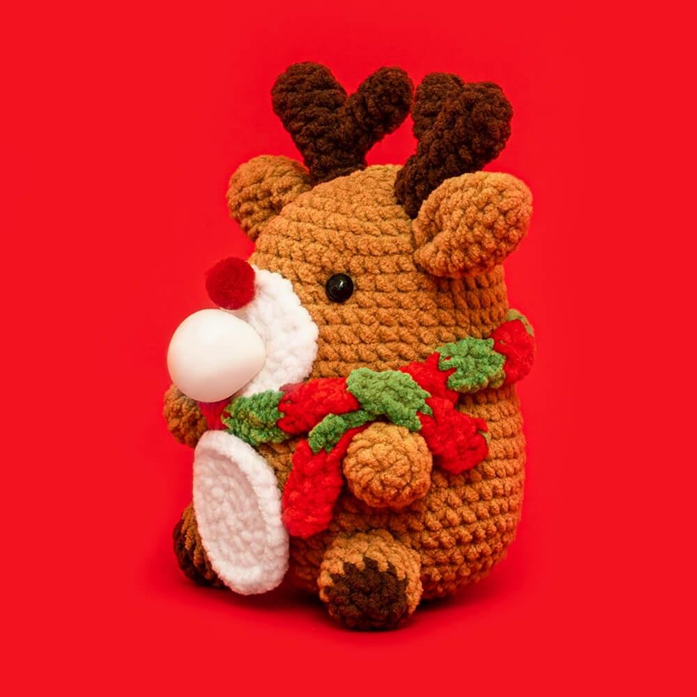Press Bubble Animals Bubble Elk Crochet Kit - Image 3